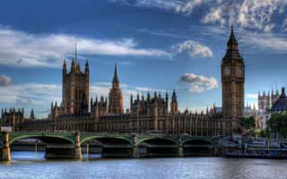 免費制作宣傳頁的網站？創客貼在線海報制作